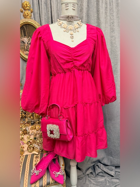 Dresses & Skirts - Women's Fuchsia Puff-Sleeve Tiered Dress